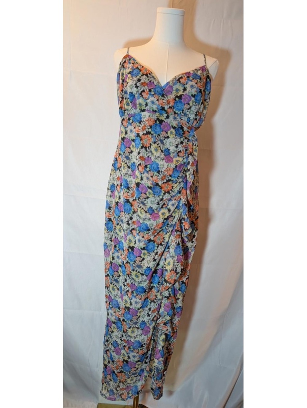 Lush Women’s Large NWT Asymetric Floral Print Maxi Dress with Spaghetti Straps